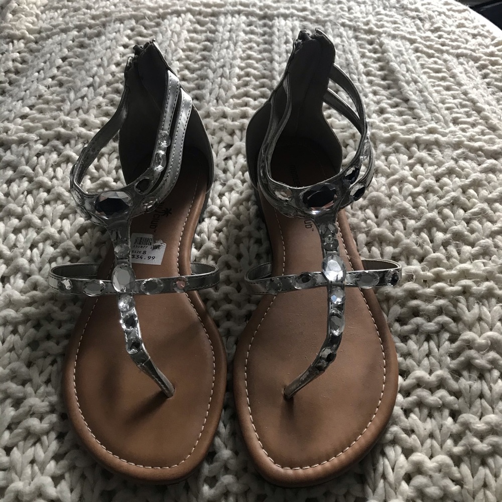 Silver sandals with rhinestones